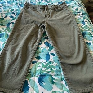 NYDJ capris green size 14! Great condition